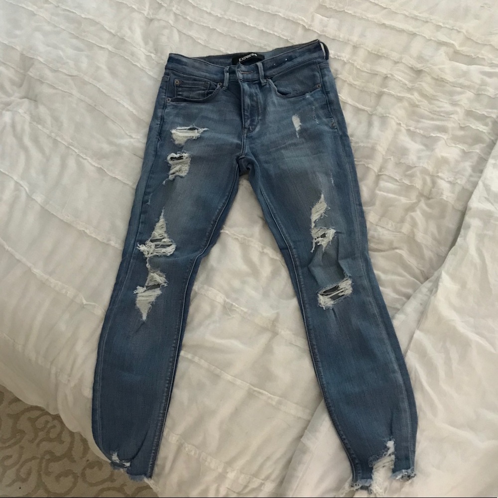 Express destroyed hem jeans! Size 4.